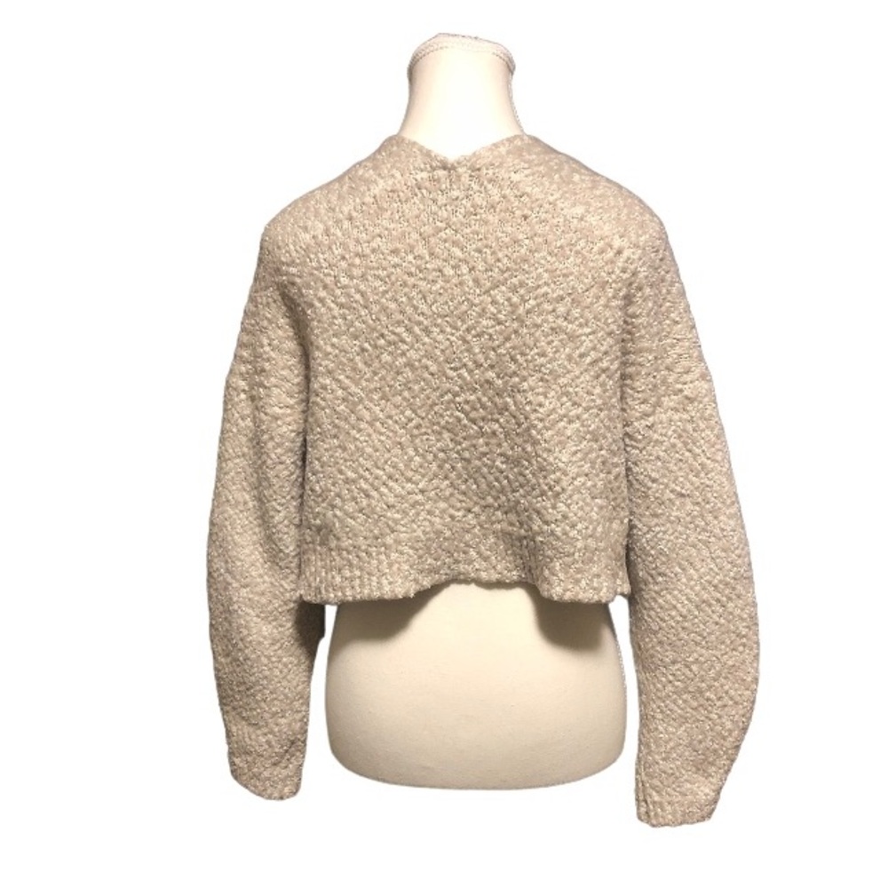 Urban Outfitters White/ Silver Cropped Open Front Popcorn Knit Cardigan Sweater - Picture 2 of 5